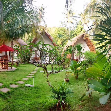Ananta Bungalow Sakti Exterior photo